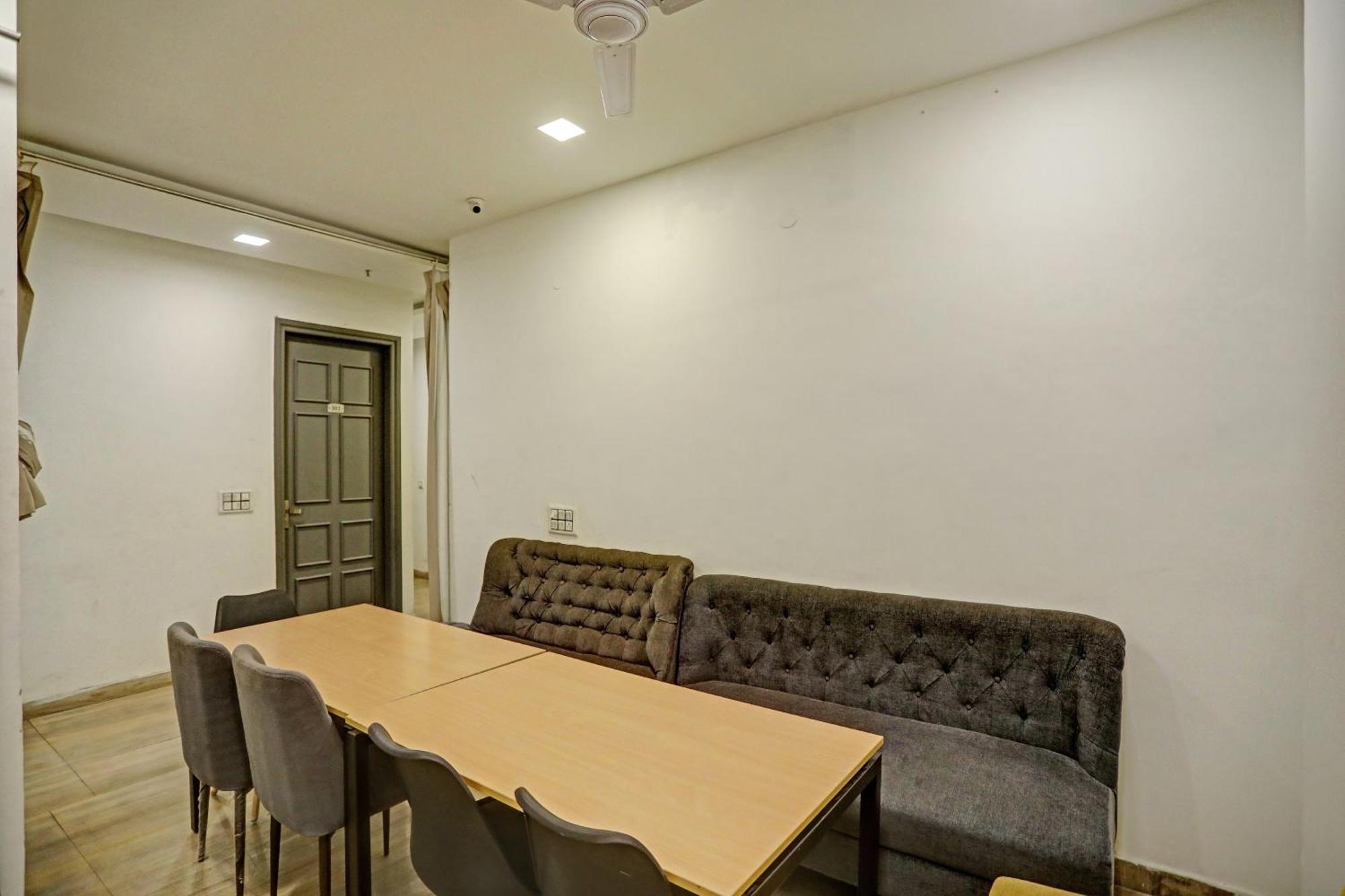 Super Townhouse Mannat Rohini 16 Delhi (National Capital Territory of India) Exterior foto