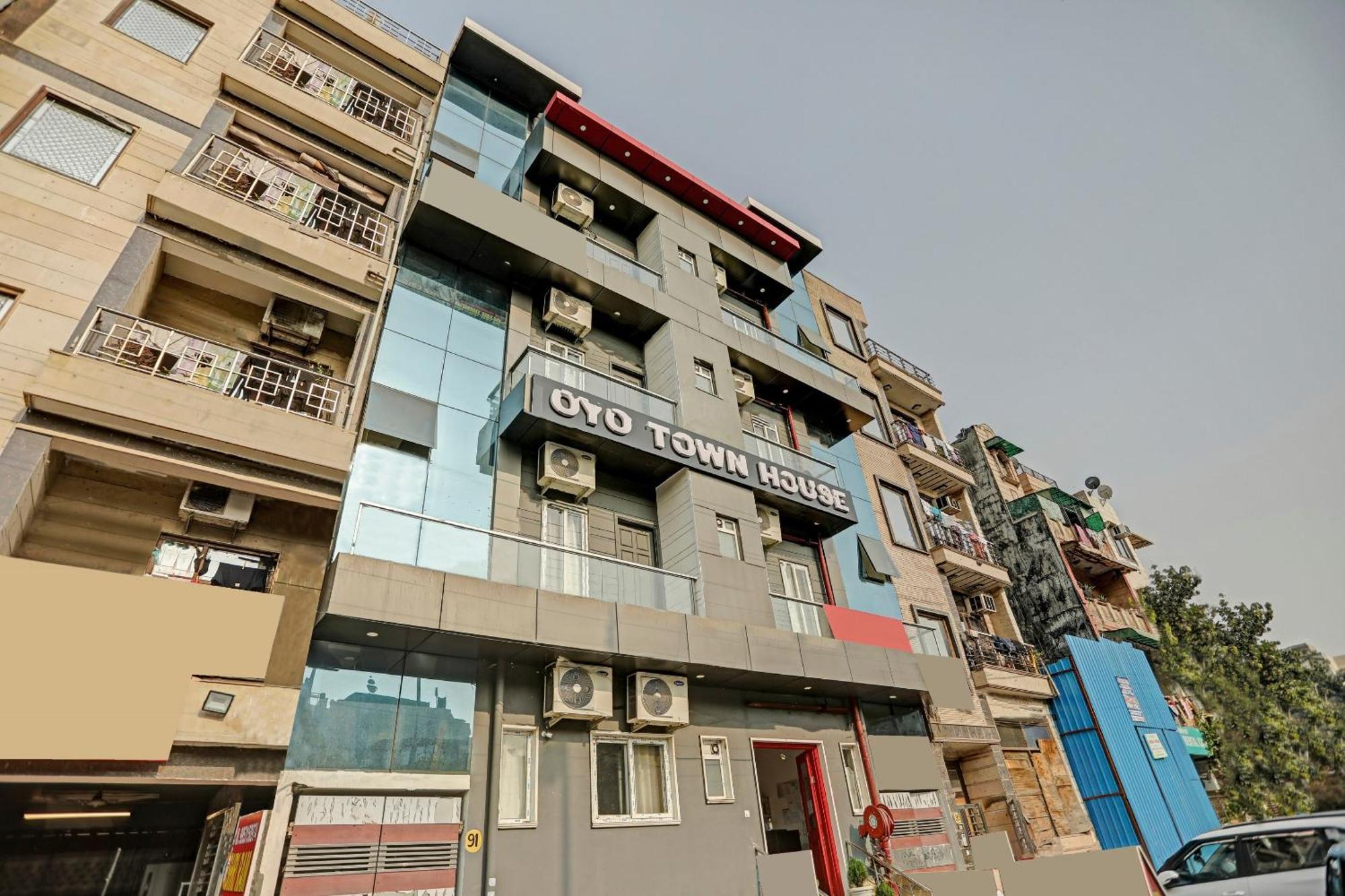 Super Townhouse Mannat Rohini 16 Delhi (National Capital Territory of India) Exterior foto