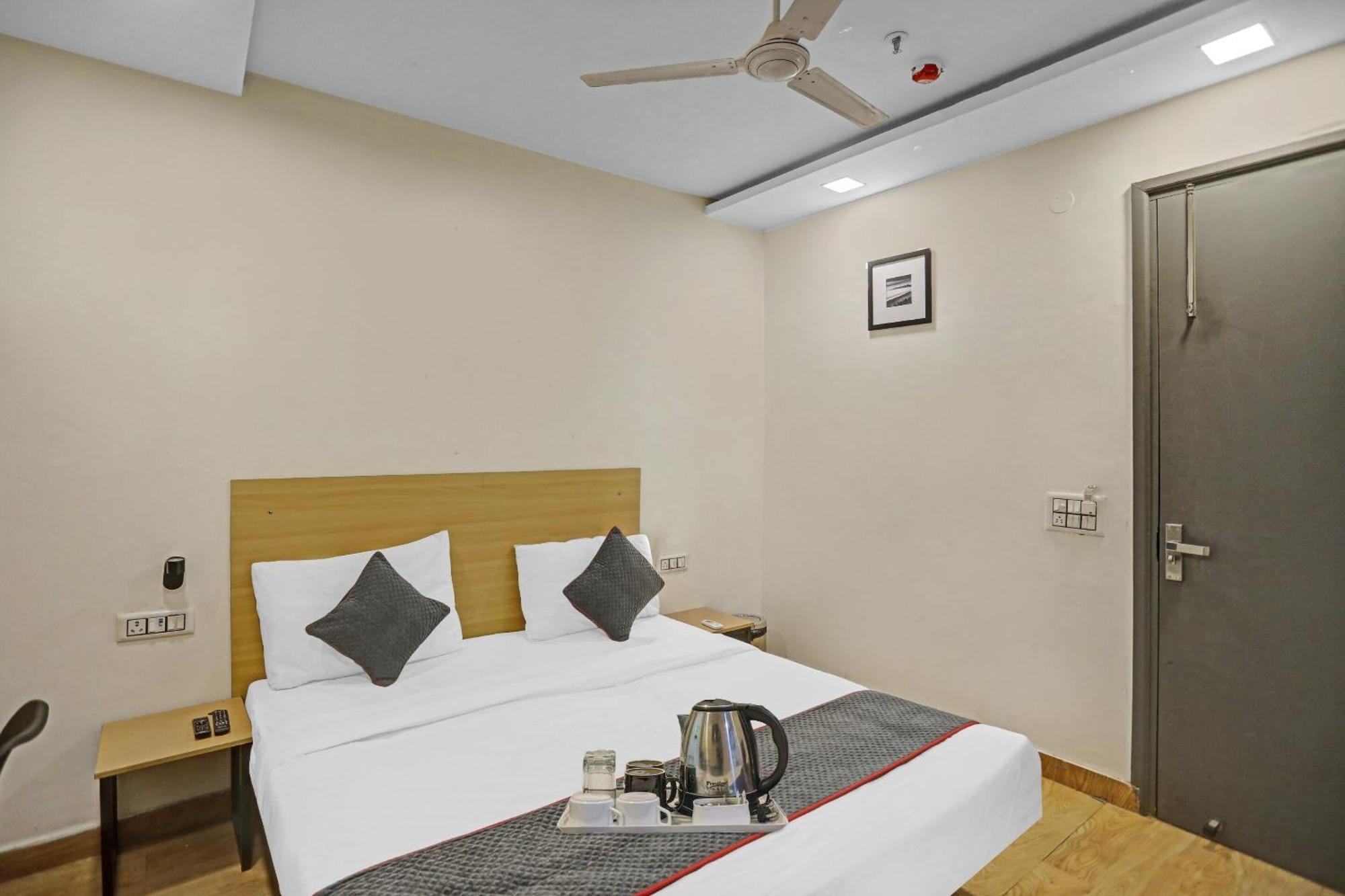 Super Townhouse Mannat Rohini 16 Delhi (National Capital Territory of India) Exterior foto